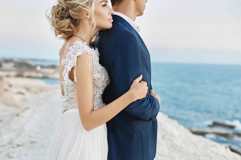 Featured image for How to Dress for a Beach Wedding: Riding the Waves in Style