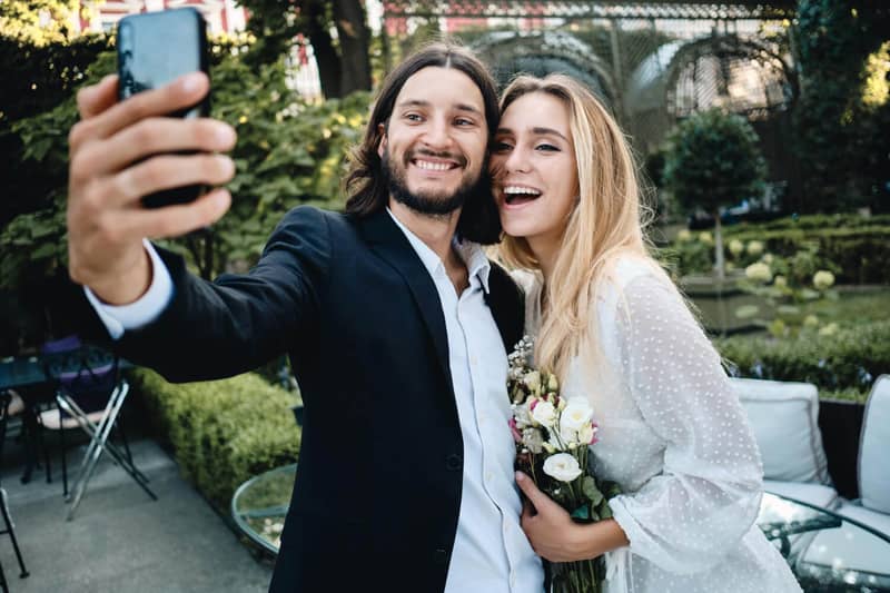 Featured image for The Ultimate Guide to Wedding Live Streaming