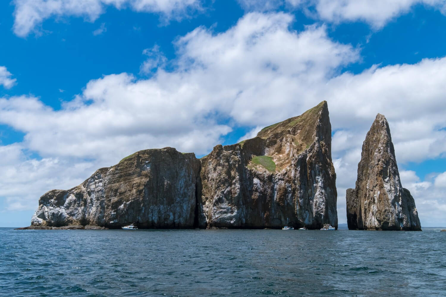 kicker rock island in galapagos islands