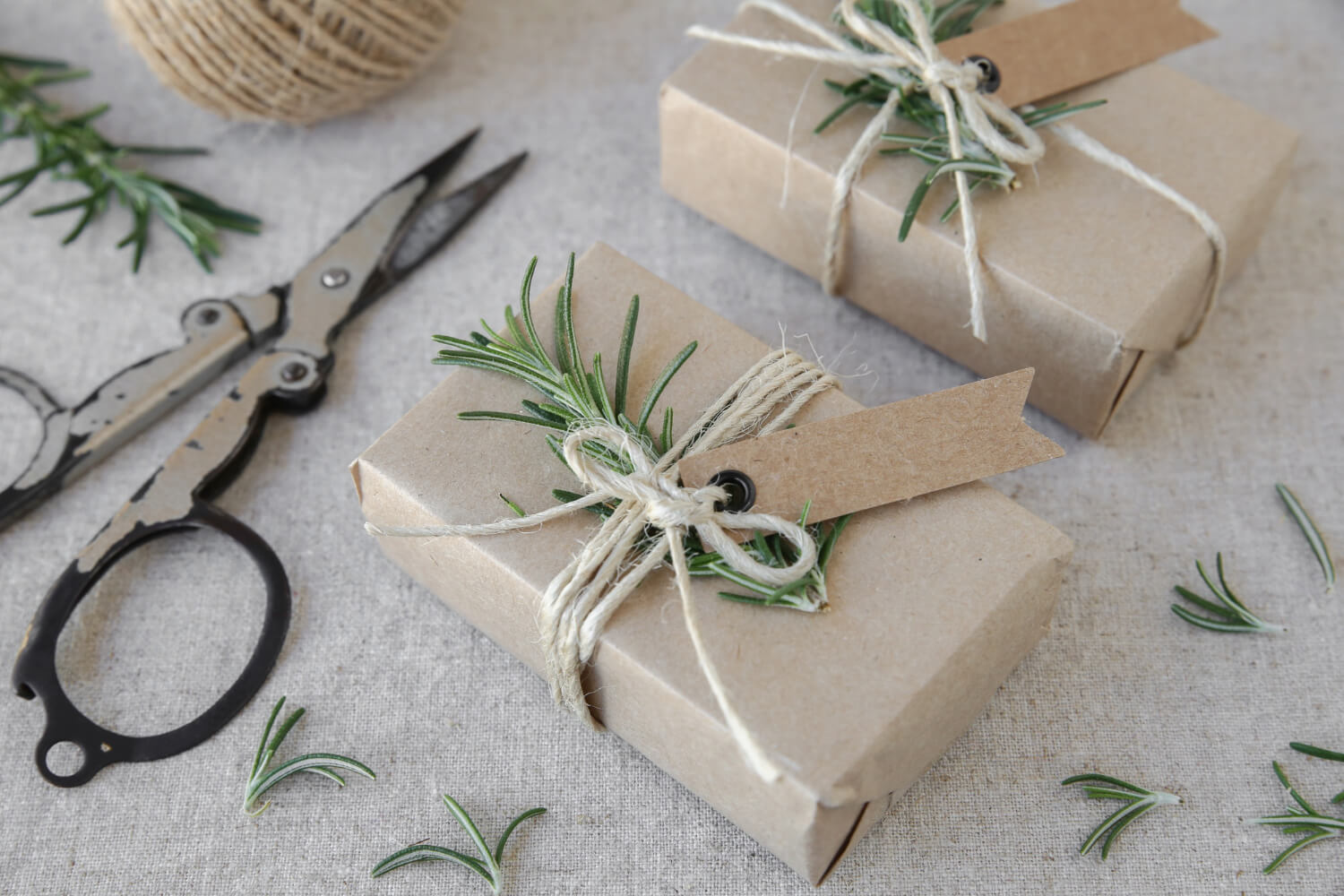 two packages packed in an eco-friendly way with recycled paper