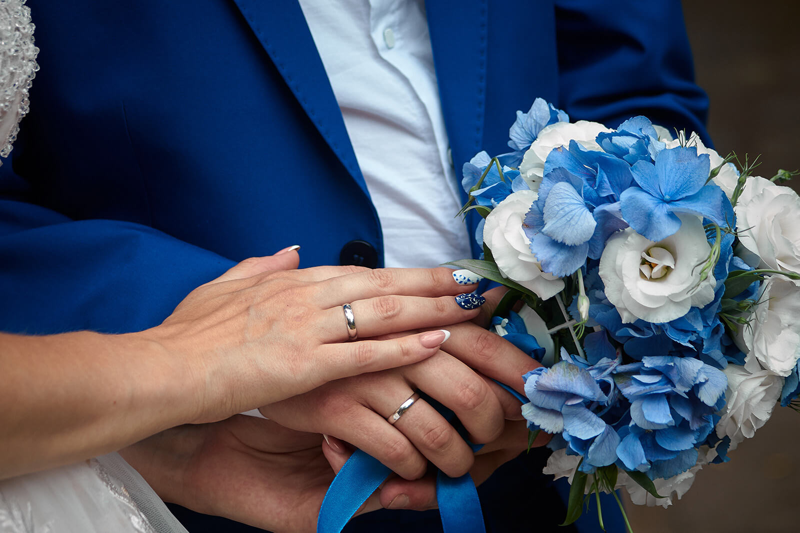 a wedding bouquet in blue